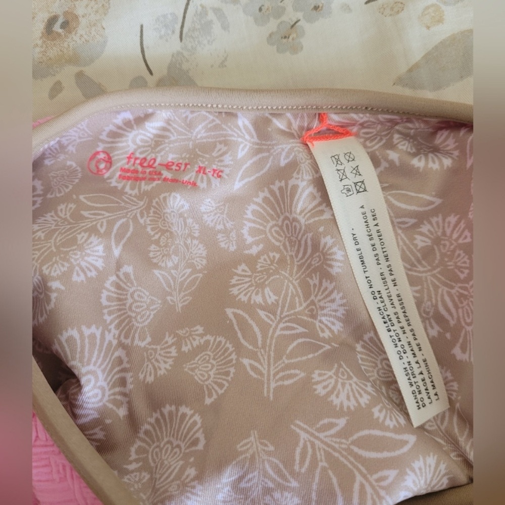 Free People NWOT one piece pink swimsuit size XL - Picture 5 of 5